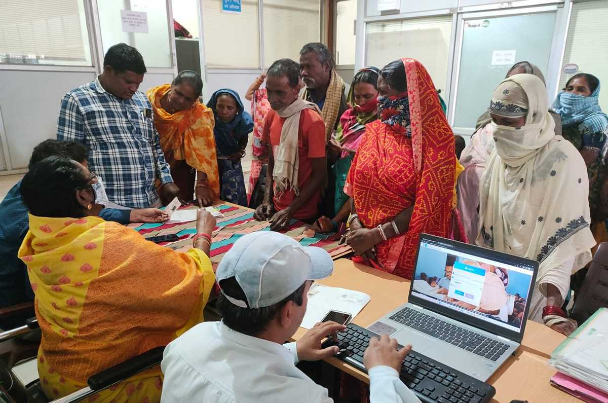 पेंशन योजना शिकायत निवारण शिविर में 41 मामले निराकृत